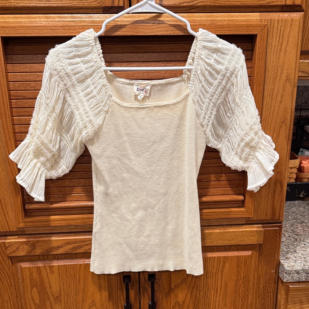 BiBi White and Cream Textured Blouse